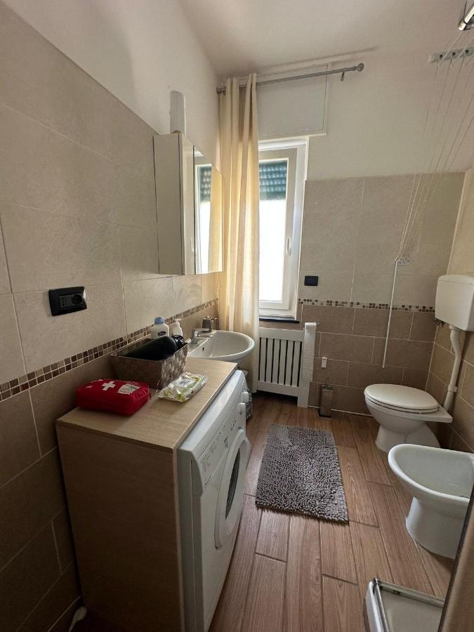 Luxury Center Appartment Novi Ligure Bagian luar foto